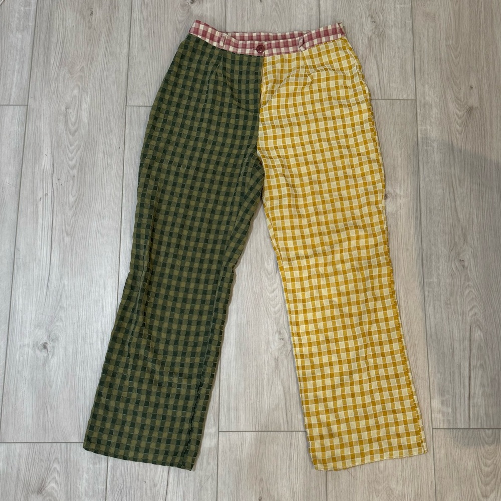 LISA SAYS GAH party pants
